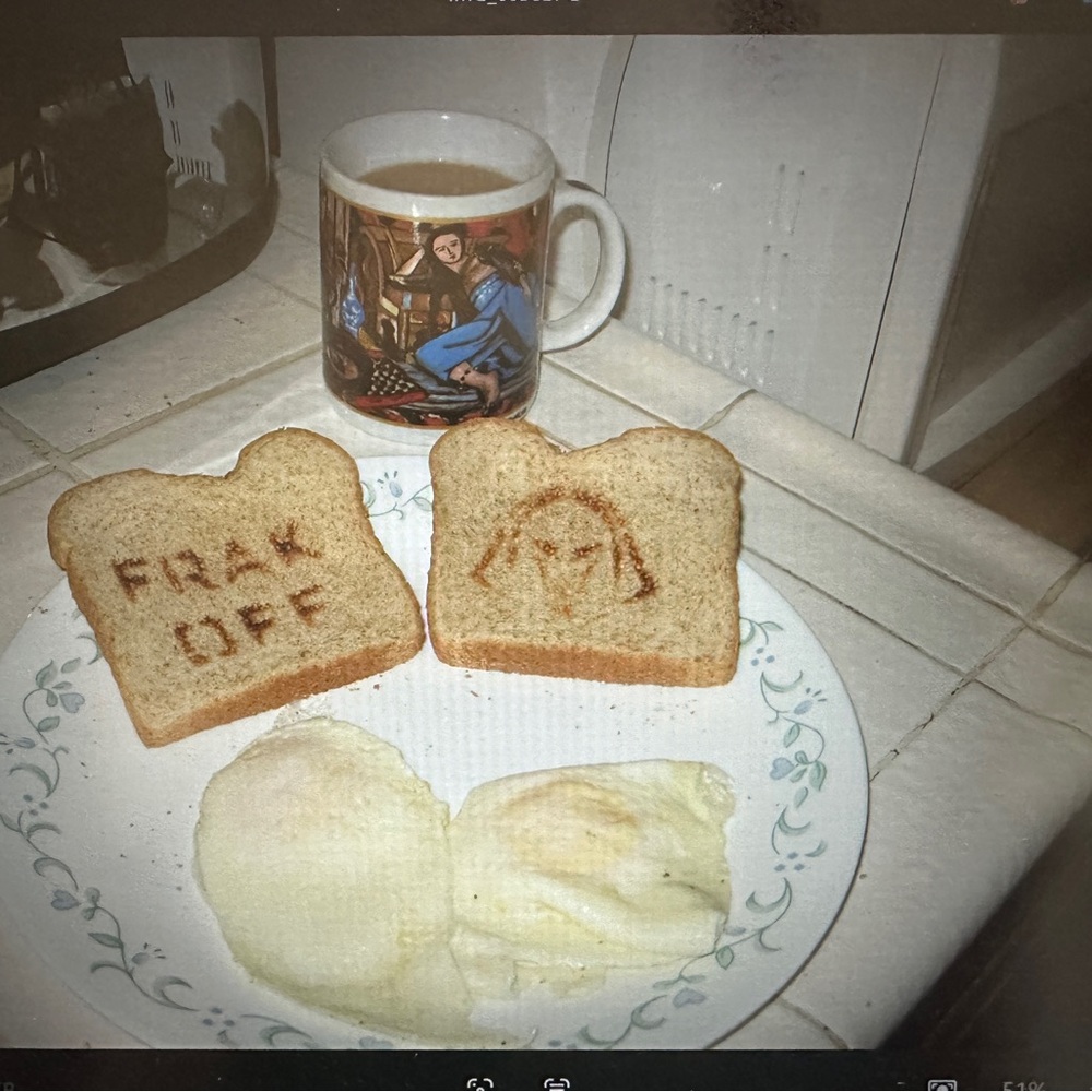 Battlestar Galactica cylon toaster 2009 Pop art collectible, used once, like new - Picture 12 of 13